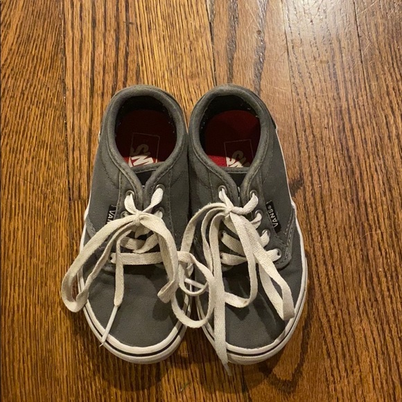 childrens grey vans